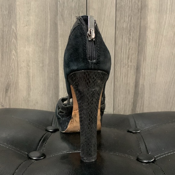 White House Black Market Black Faux Snake Skin Chunky Heel Open Toe Shoes 6.5M - Picture 9 of 12